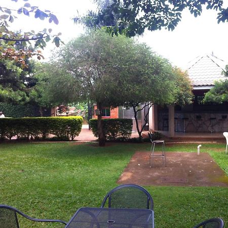 Executive Airport Hotel Entebbe Exterior foto