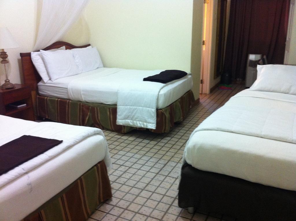 Executive Airport Hotel Entebbe Zimmer foto