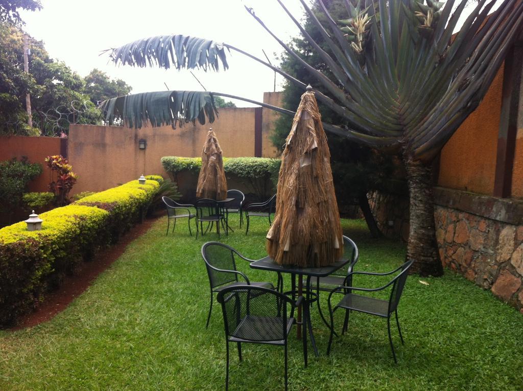 Executive Airport Hotel Entebbe Exterior foto